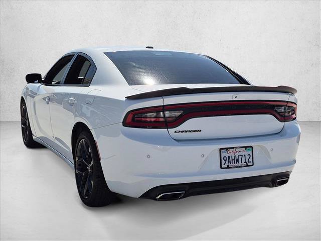 Used 2020 Dodge Charger SXT w/ Blacktop Package RWD image 7