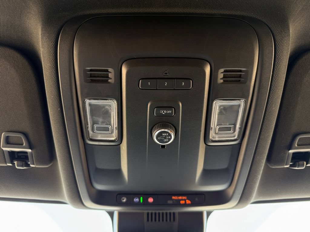 Used 2024 GMC Yukon SLT AWD/4WD image 52