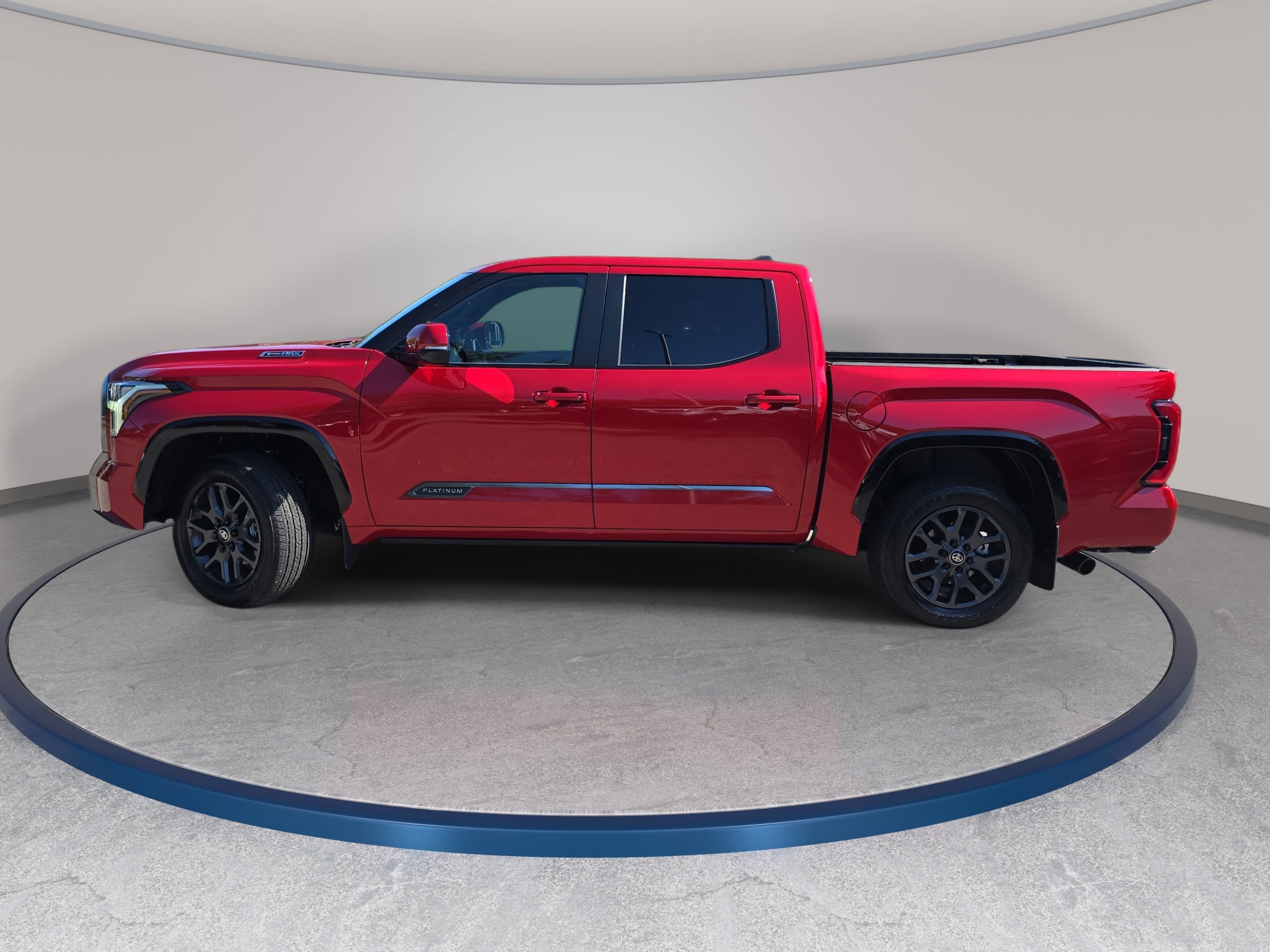 Used 2025 Toyota Tundra Platinum AWD/4WD image 8