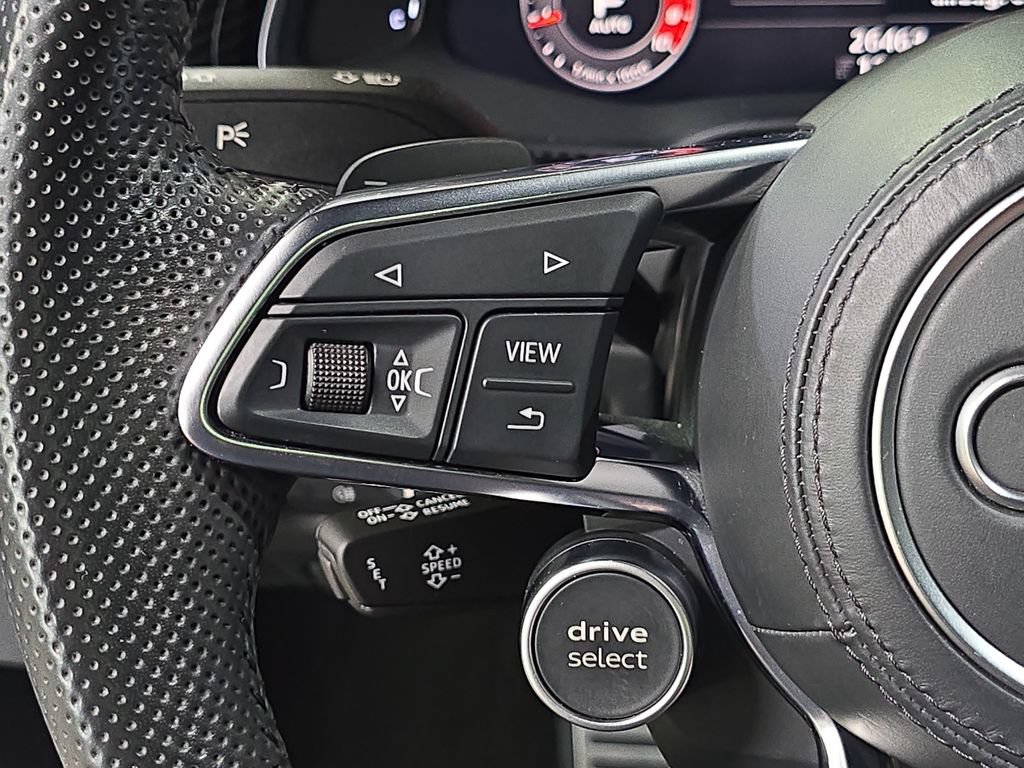Used 2021 Audi R8 V10 w/ Premium Package RWD image 18