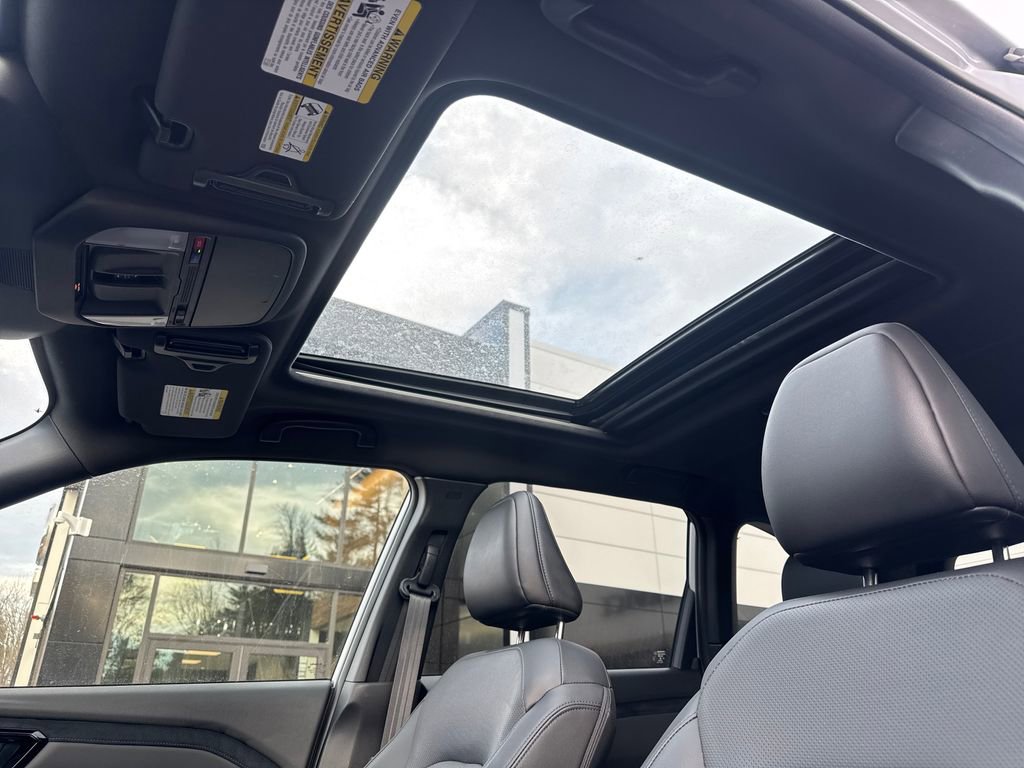 Used 2025 Subaru Forester Limited image 26