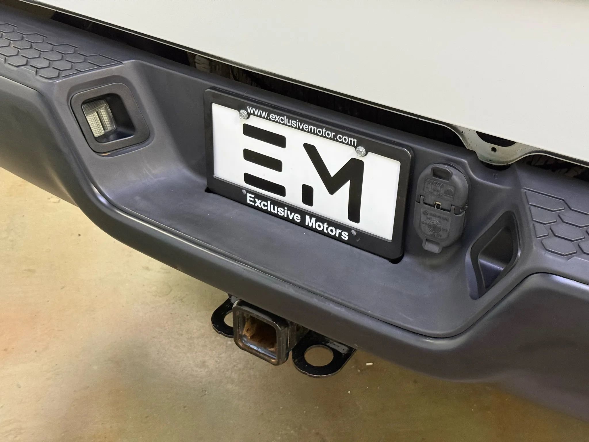 Used 2017 RAM 2500 Tradesman w/ Power Accessory Group image 9