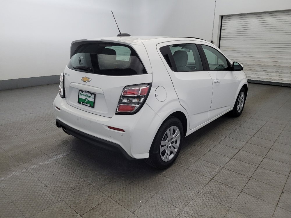 Used 2020 Chevrolet Sonic LT image 9