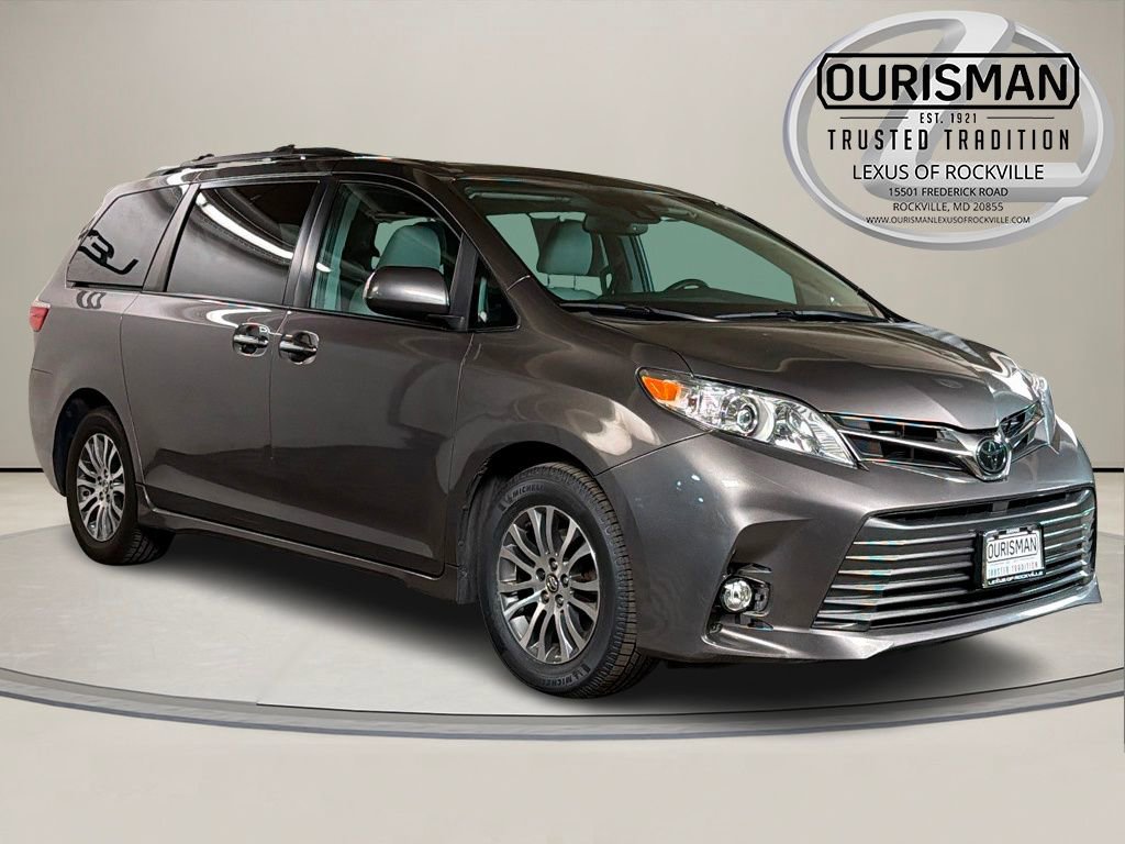 Used 2020 Toyota Sienna XLE image 1