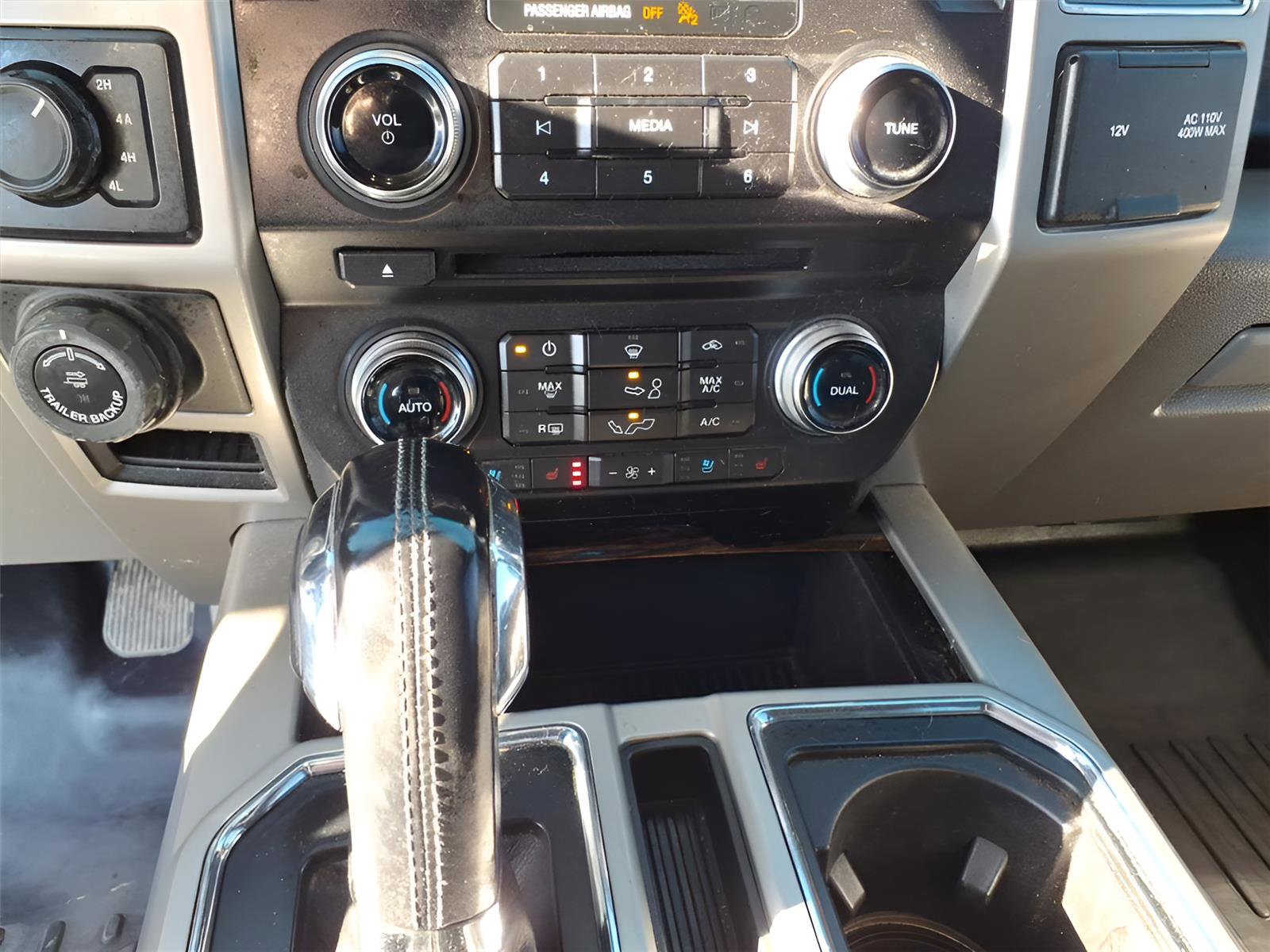 Used 2018 Ford F150 Lariat w/ Equipment Group 502A Luxury image 22