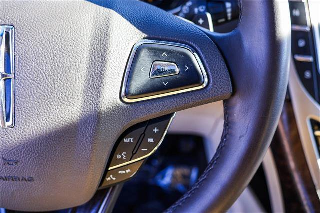 Used 2016 Lincoln MKX Reserve w/ Technology Package image 16