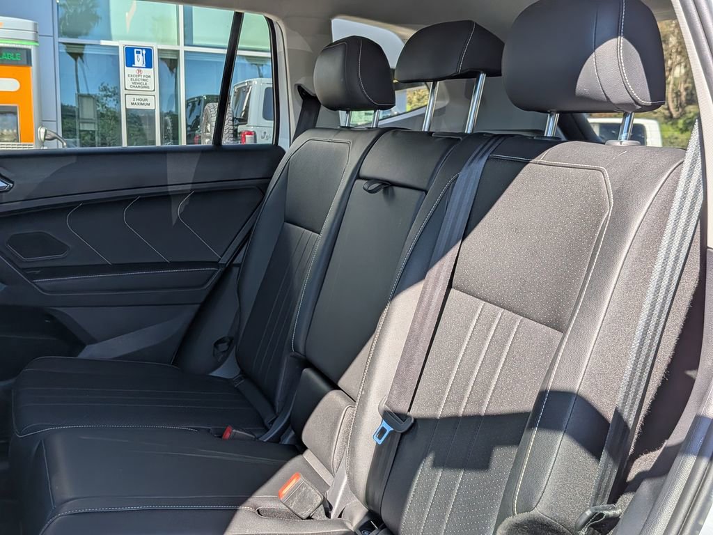 Used 2023 Volkswagen Tiguan SE image 22