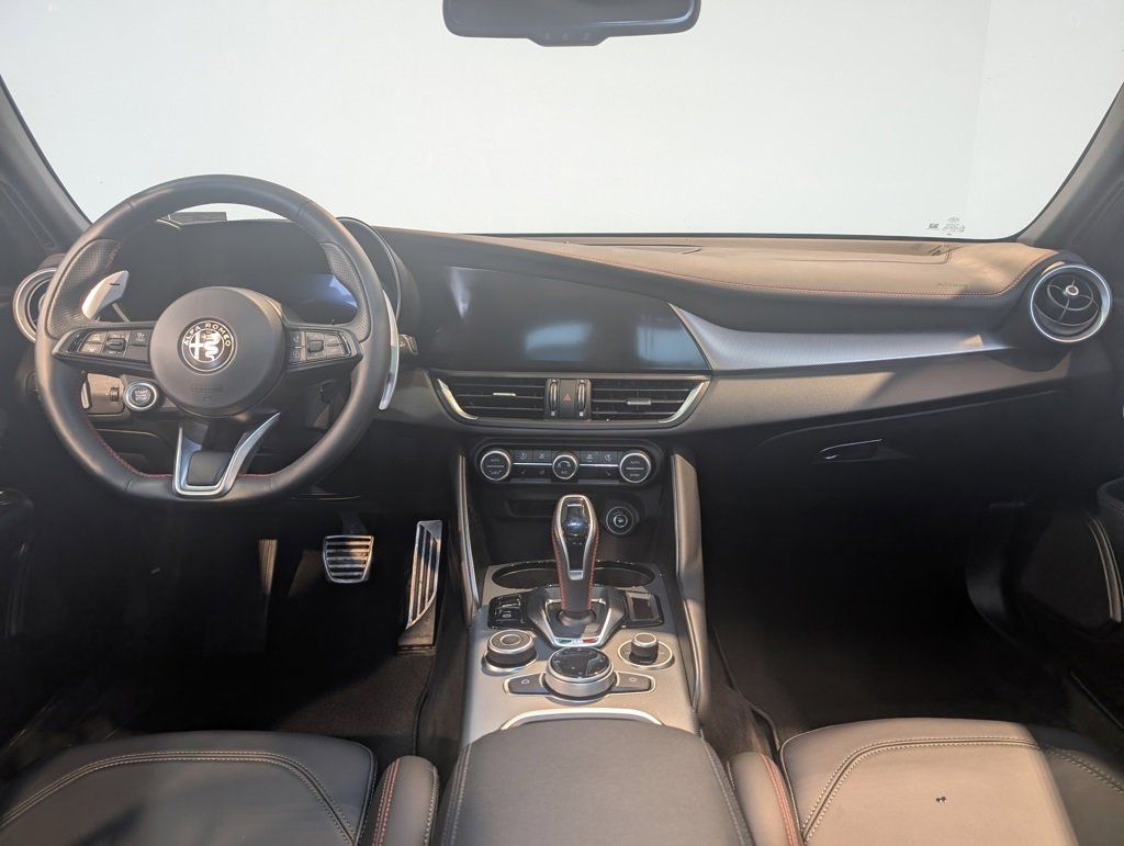 Used 2024 Alfa Romeo Giulia Ti image 15