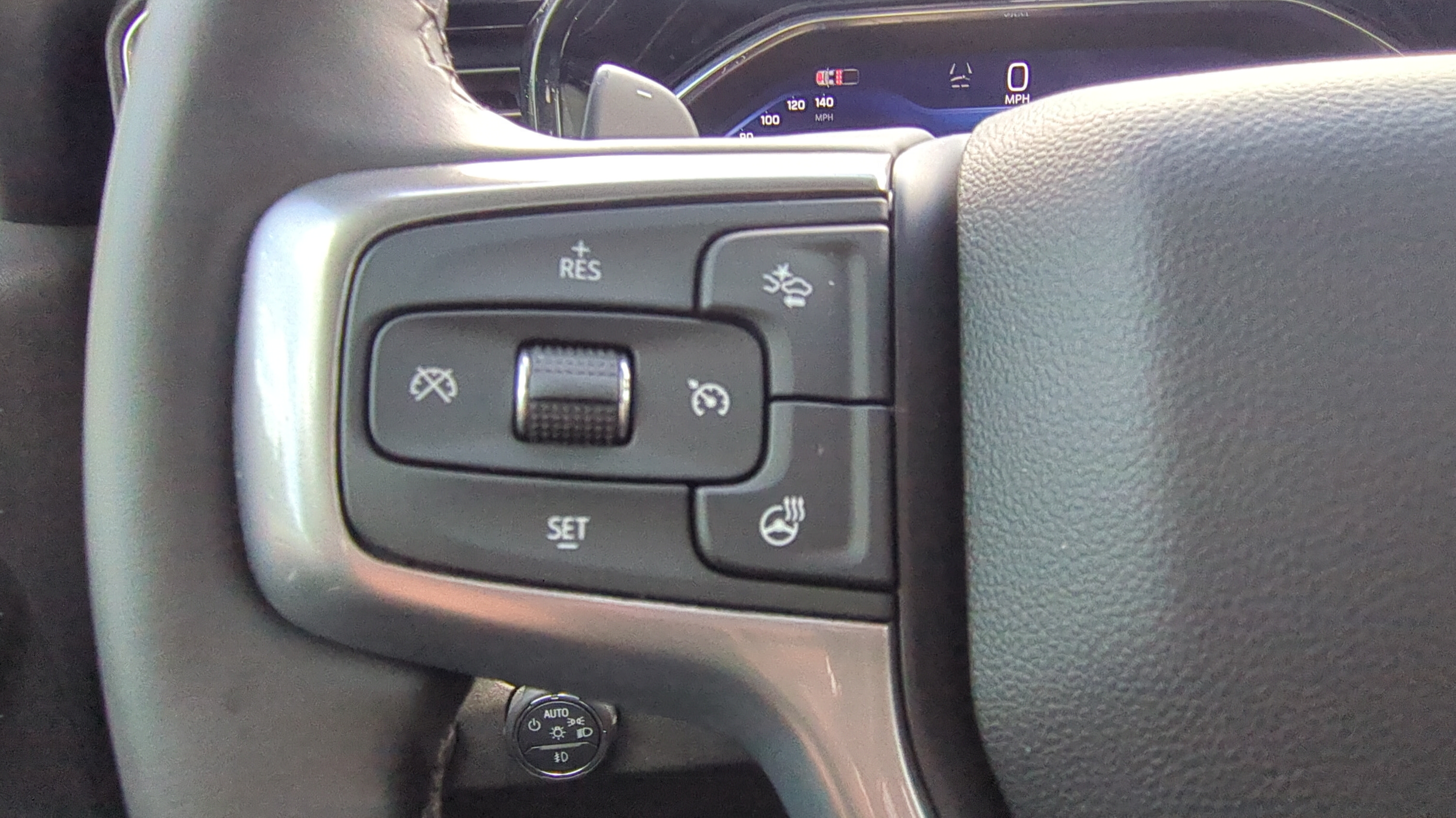 Used 2025 Chevrolet Silverado 1500 RST w/ Convenience Package II RWD image 19