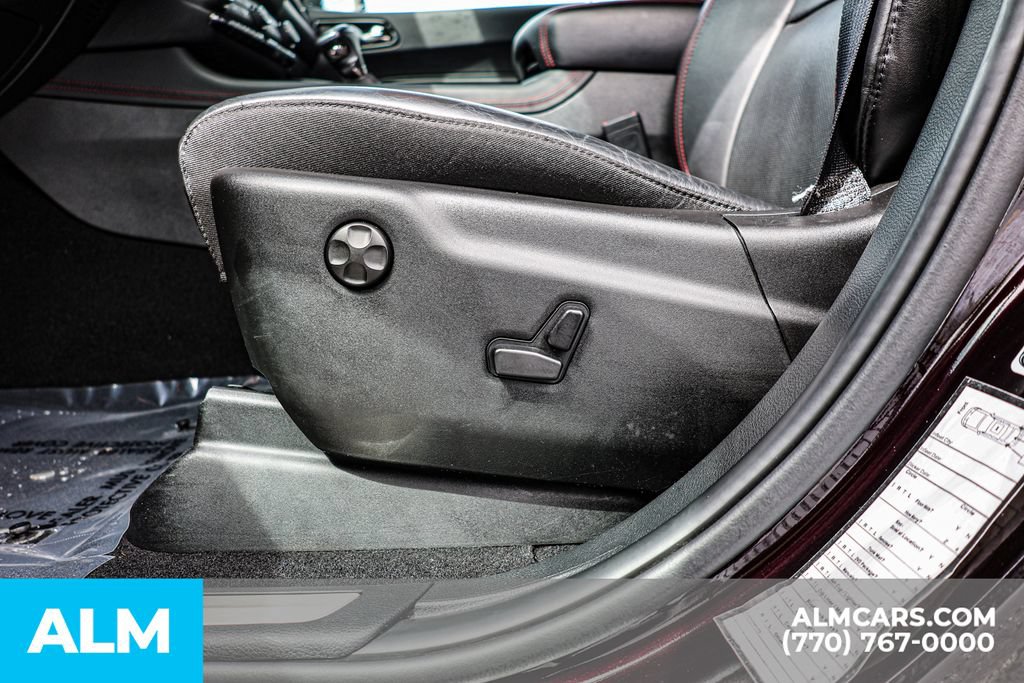 Used 2025 Dodge Durango GT AWD/4WD image 26