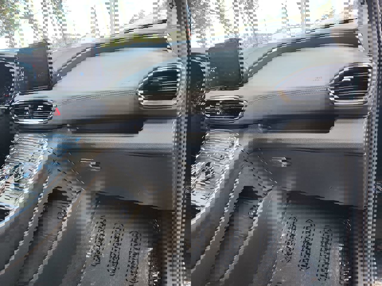 Used 2023 Hyundai Santa Fe SEL image 19