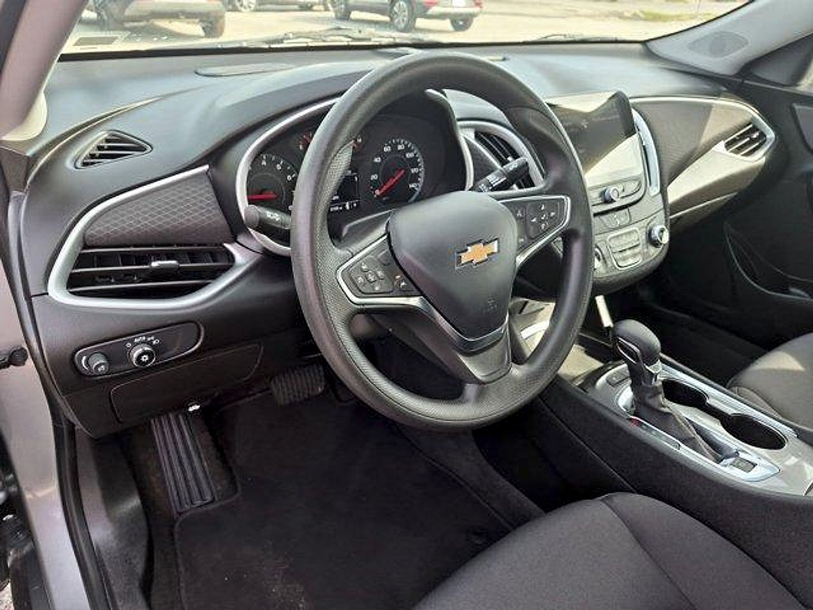 Used 2024 Chevrolet Malibu LT FWD image 10