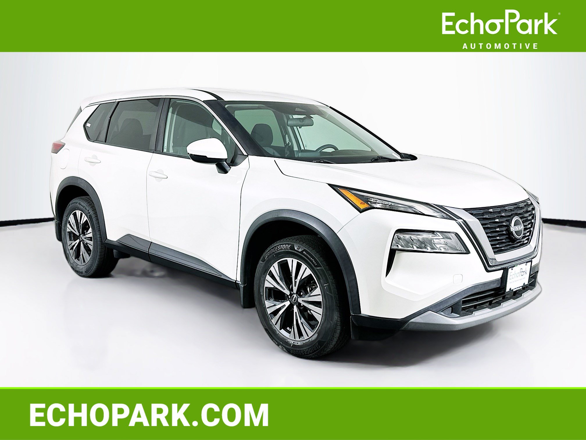 Used 2022 Nissan Rogue SV FWD image 1