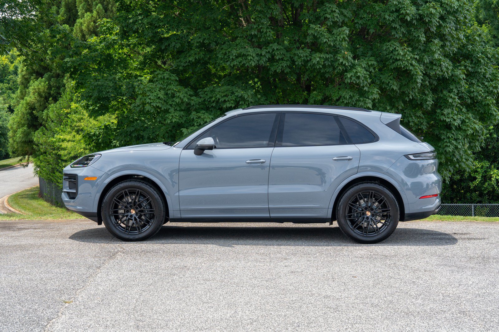 New 2026 Porsche Cayenne AWD/4WD image 2