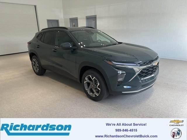 New 2025 Chevrolet Trax LT w/ Driver Confidence Package