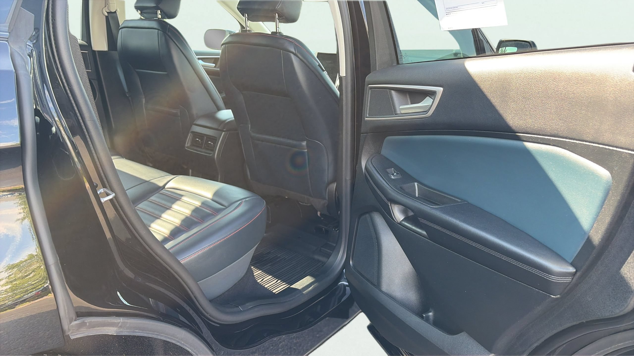 Used 2024 Ford Edge SEL w/ Sport Appearance Package AWD/4WD image 16