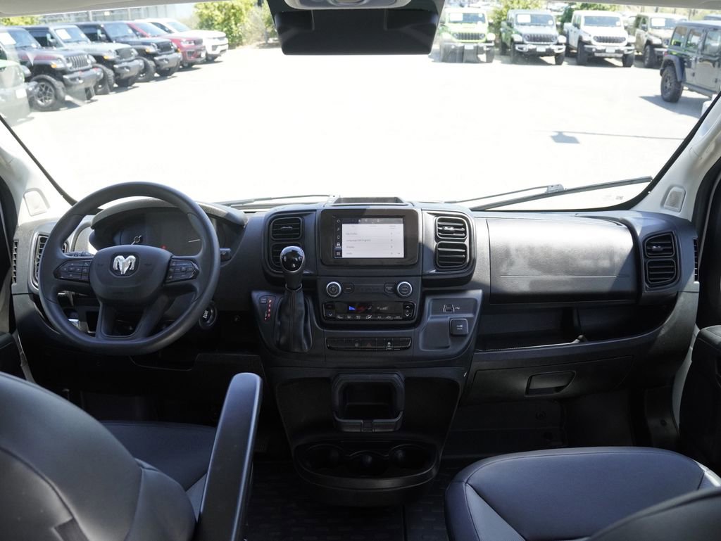 Used 2025 RAM ProMaster 2500 w/ Convenience Group FWD image 24