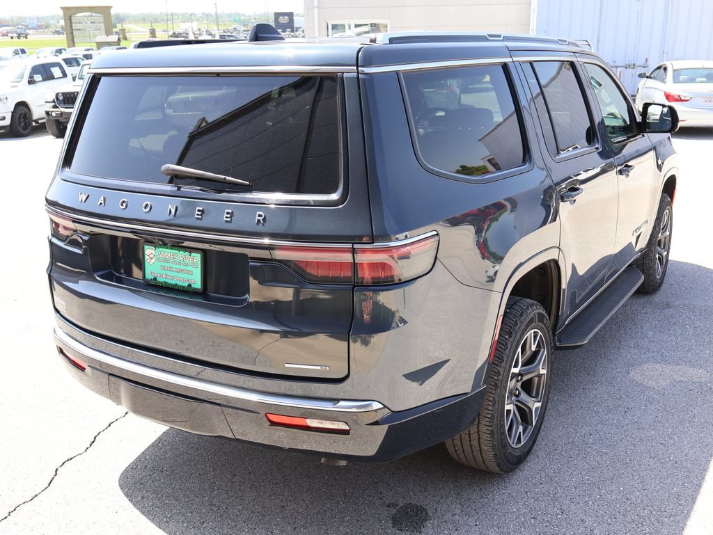 Used 2024 Jeep Wagoneer Series III AWD/4WD image 5