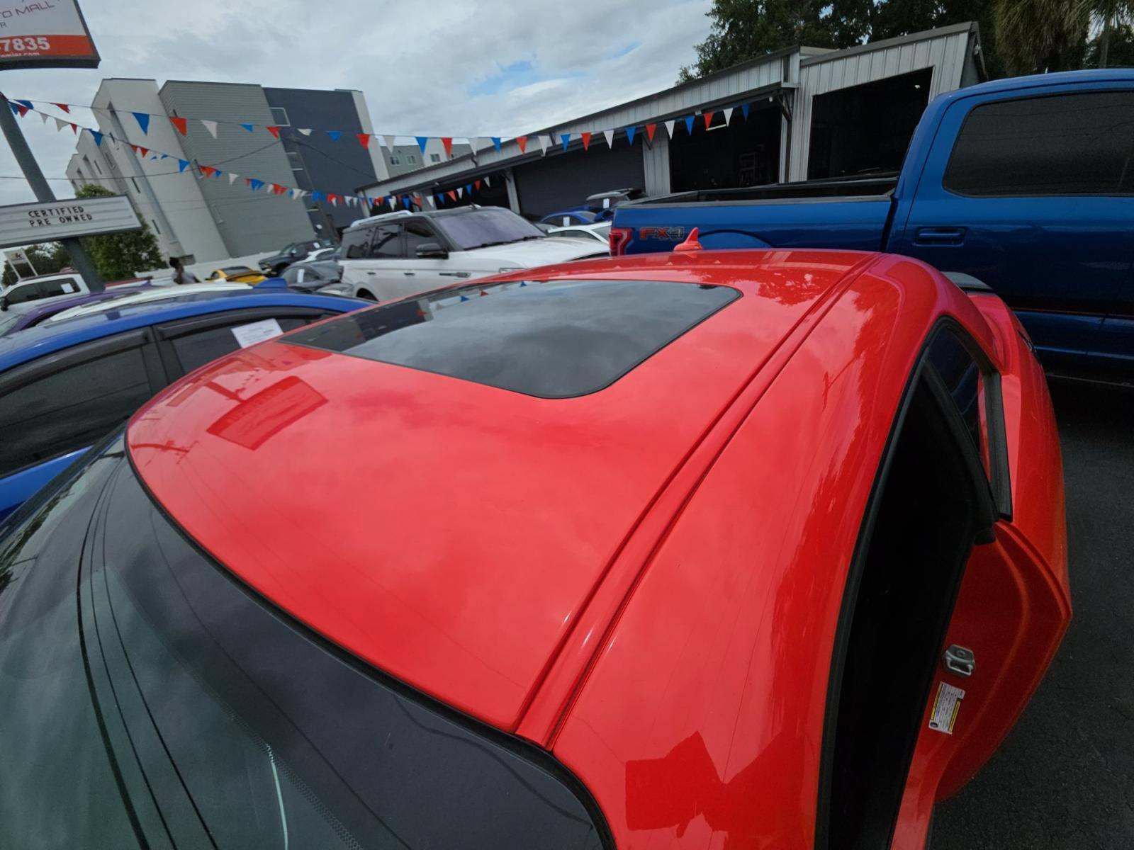 Used 2018 Dodge Challenger R/T Scat Pack RWD image 5