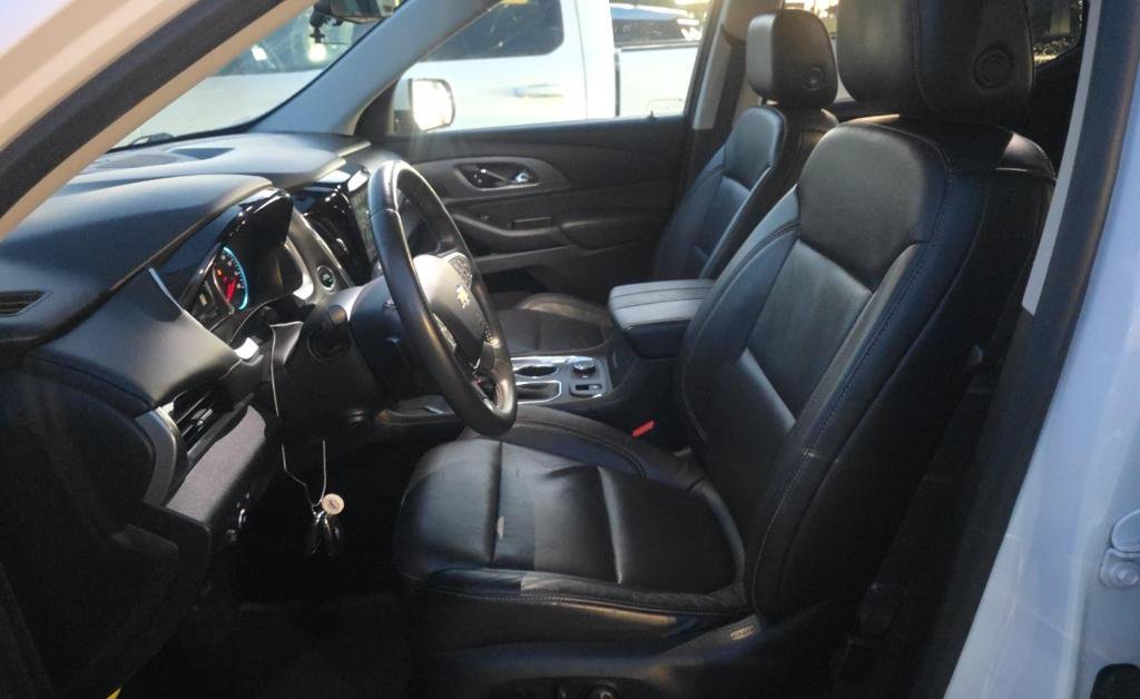 Used 2018 Chevrolet Traverse Premier FWD image 11
