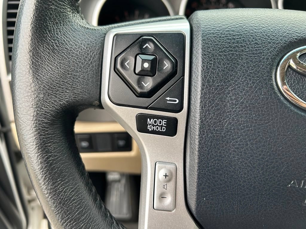 Used 2014 Toyota Sequoia SR5 AWD/4WD image 12