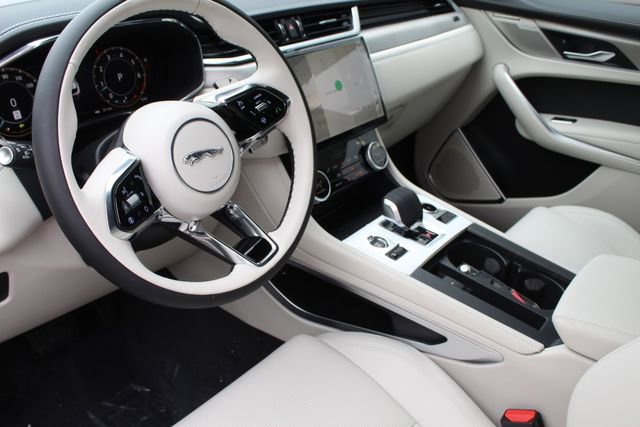 New 2026 Jaguar F-PACE R-Dynamic S image 11