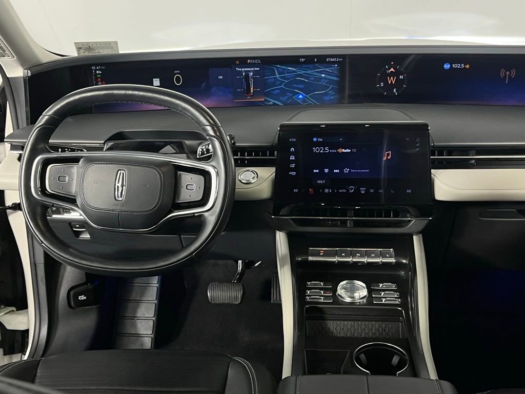 Used 2024 Lincoln Nautilus Reserve AWD/4WD image 14
