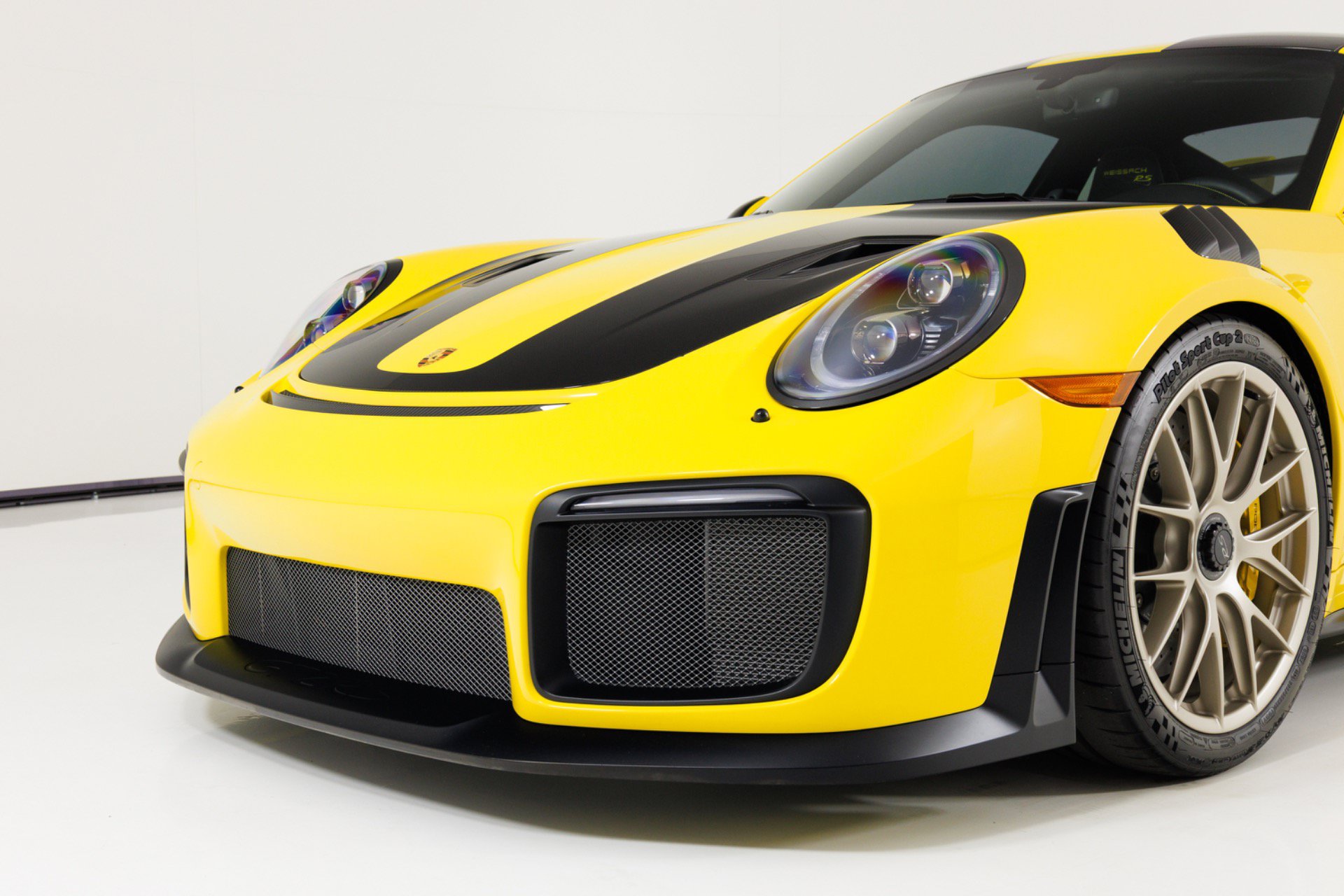 Used 2018 Porsche 911 GT2 RS w/ Weissach Package RWD image 63