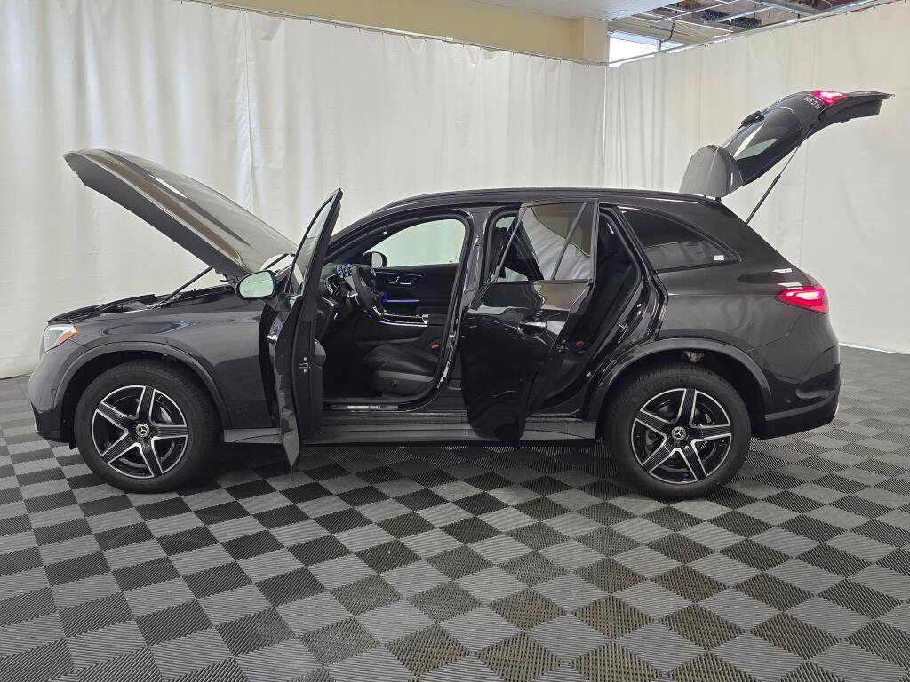 New 2026 Mercedes-Benz GLC 300 4MATIC image 12
