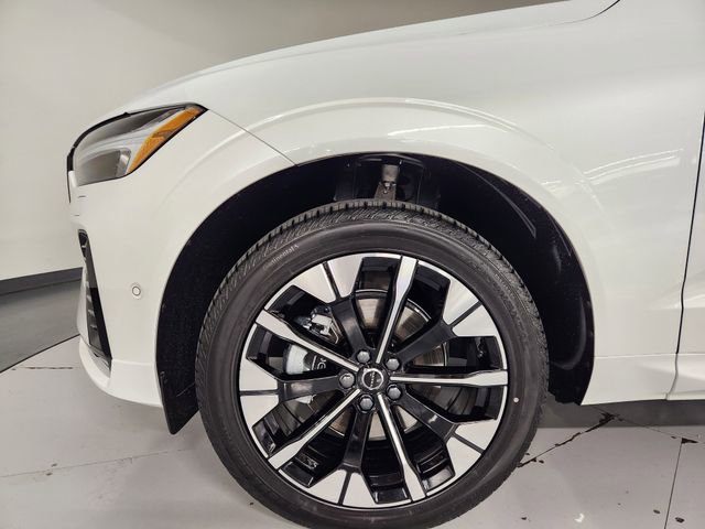 New 2026 Volvo XC60 B5 Plus w/ Protection Package Premier image 10