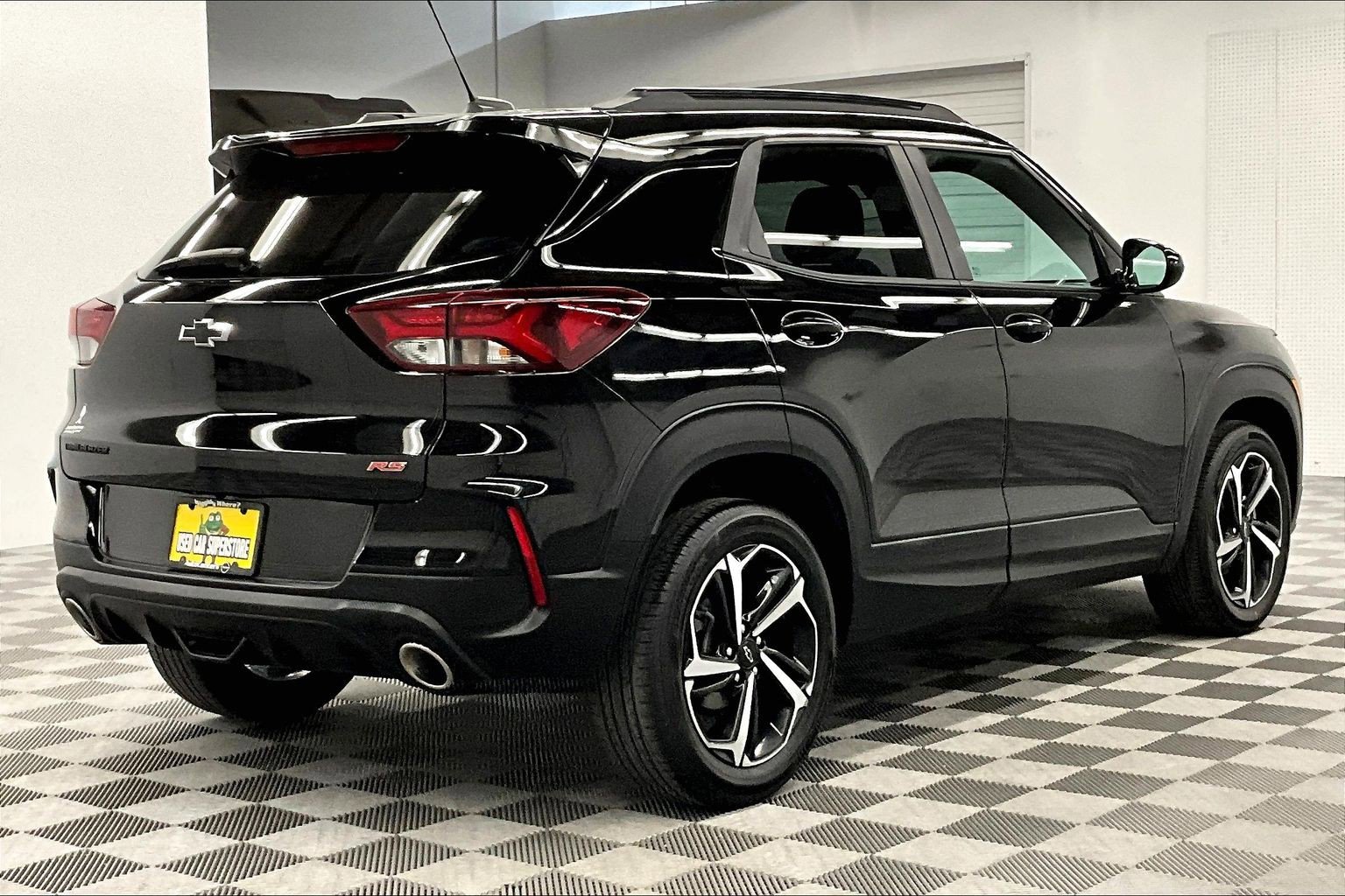 Used 2023 Chevrolet TrailBlazer RS FWD image 12
