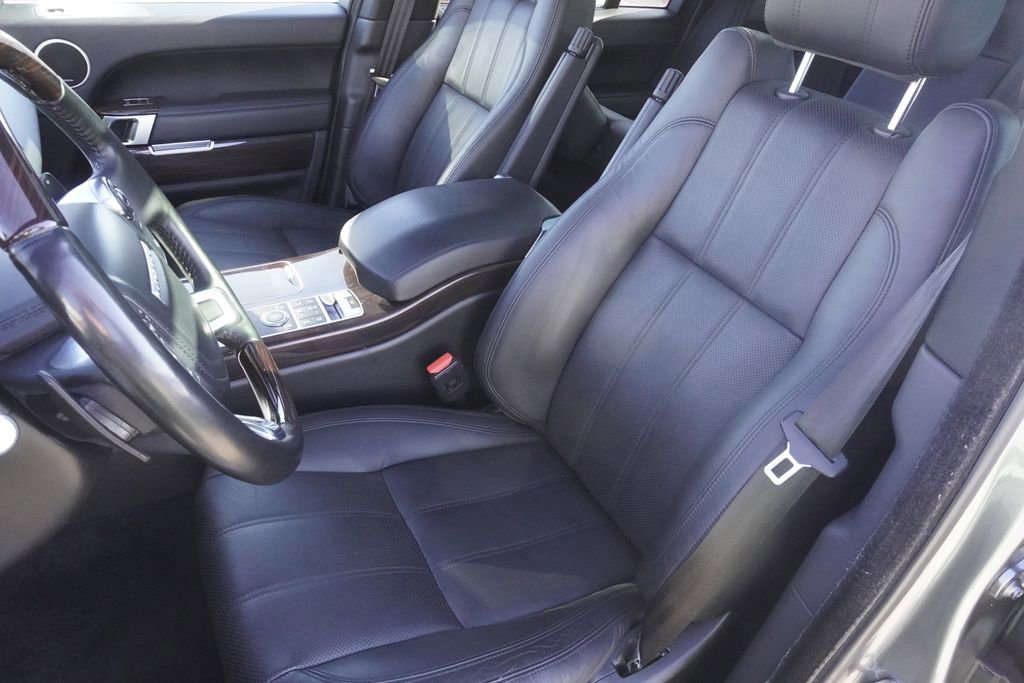 Used 2016 Land Rover Range Rover HSE image 20