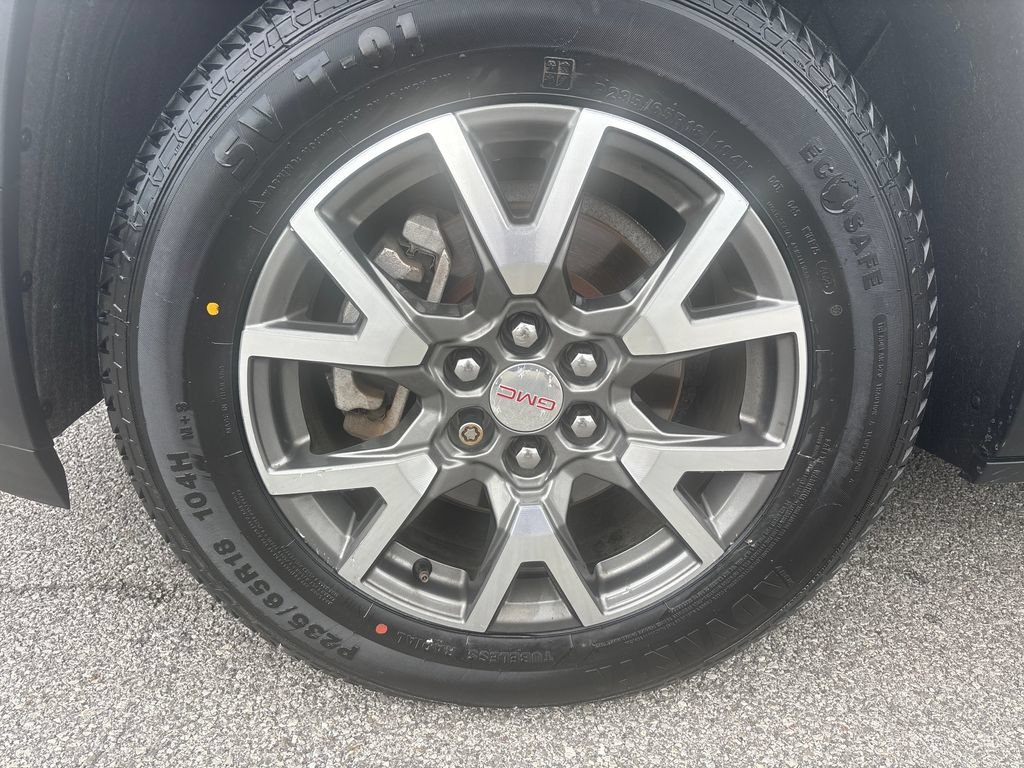 Used 2020 GMC Acadia SLE FWD image 31