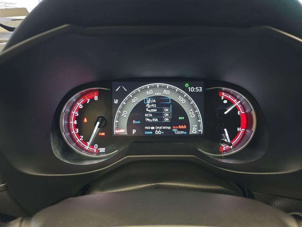 Used 2025 Toyota RAV4 XLE image 20