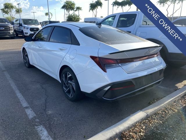 Used 2025 Hyundai Elantra Sport FWD image 2