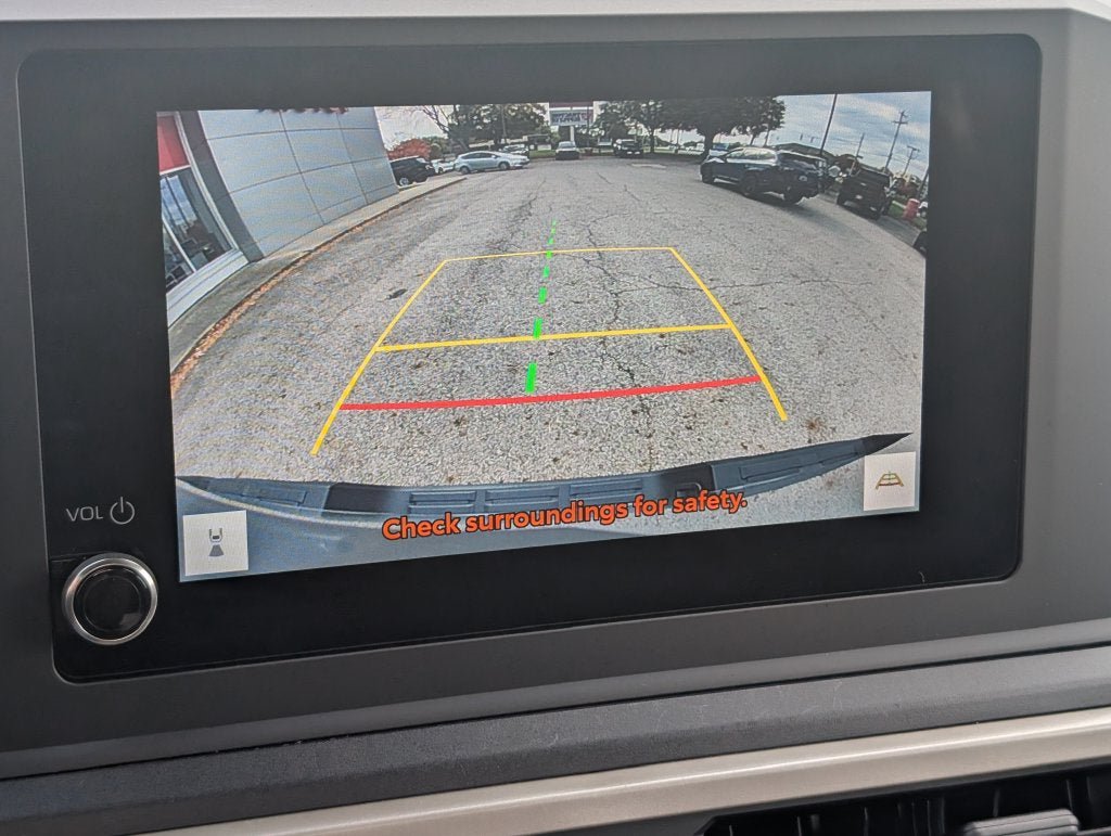 Certified 2025 Toyota Tacoma SR w/ Towing Package AWD/4WD image 21