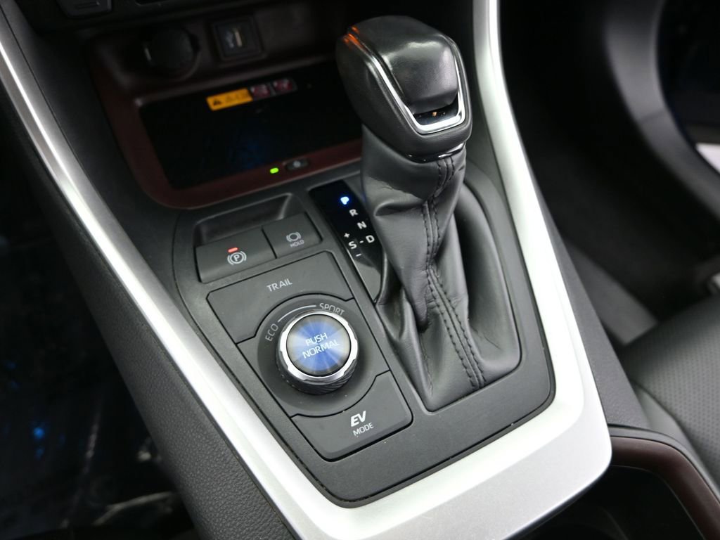 Used 2023 Toyota RAV4 Limited image 20