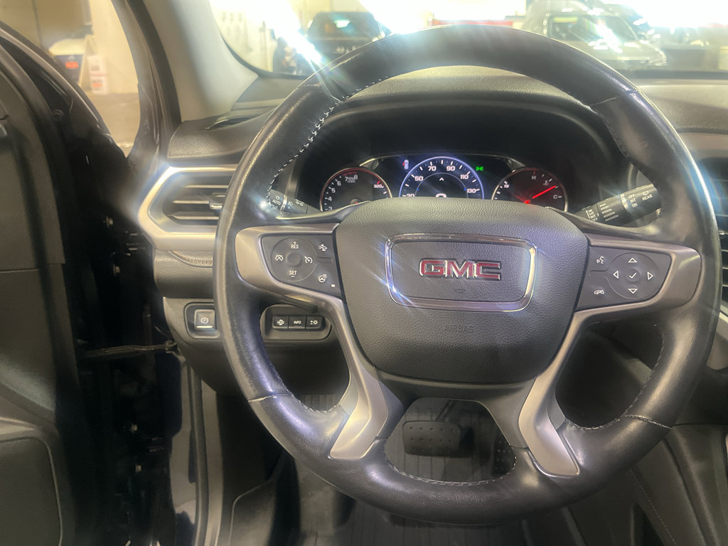 Used 2021 GMC Acadia AT4 w/ Technology Package AWD/4WD image 23