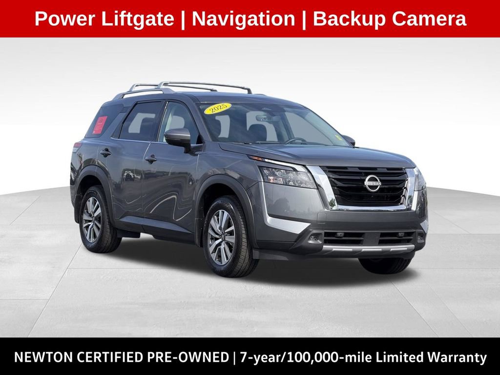 Used 2025 Nissan Pathfinder SL w/ Cargo Package FWD image 1