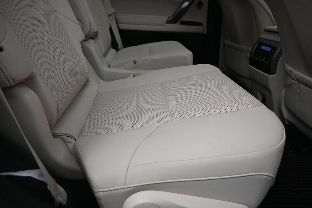 Used 2023 Lexus GX 460 Premium AWD/4WD image 21