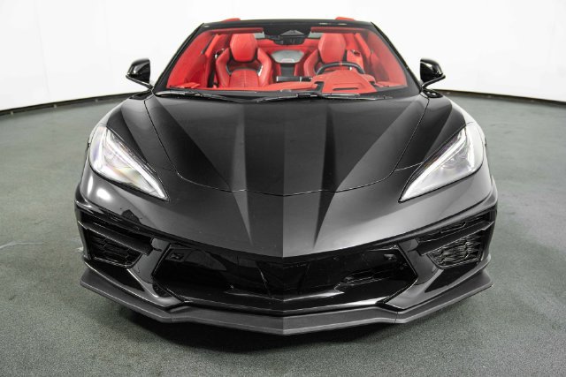 Used 2025 Chevrolet Corvette Stingray Premium Conv w/ Z51 Performance Package RWD image 3