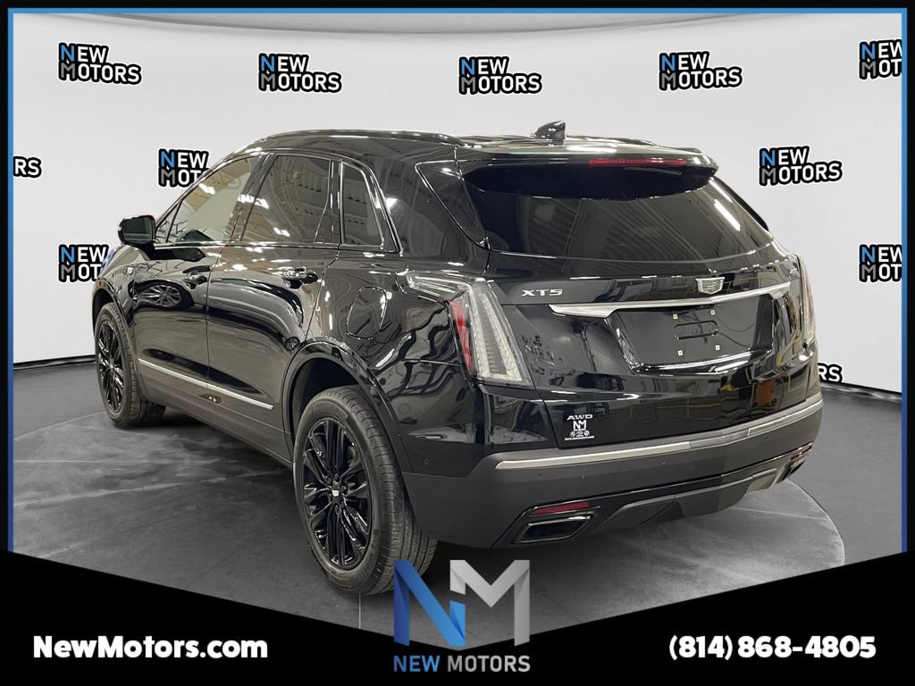 Used 2022 Cadillac XT5 Sportv w/ LPO, ONYX Package AWD/4WD image 3