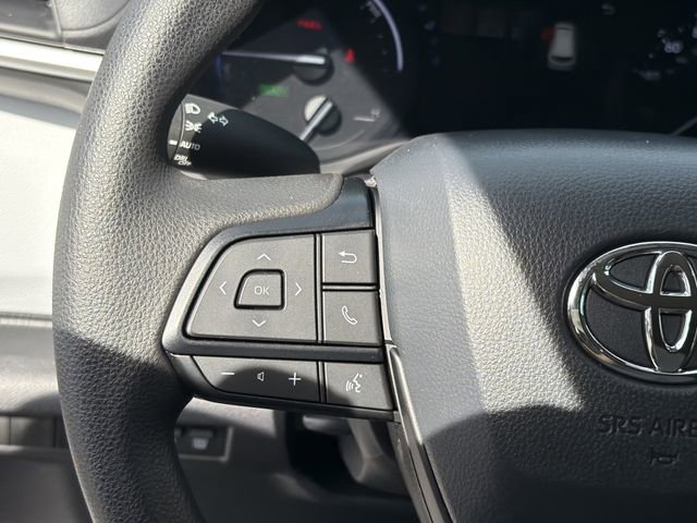 Used 2025 Toyota Sienna LE FWD image 26