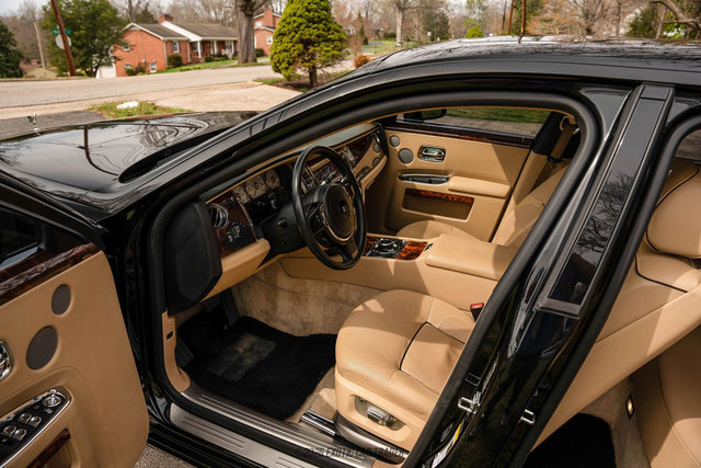 Used 2014 Rolls-Royce Ghost image 70