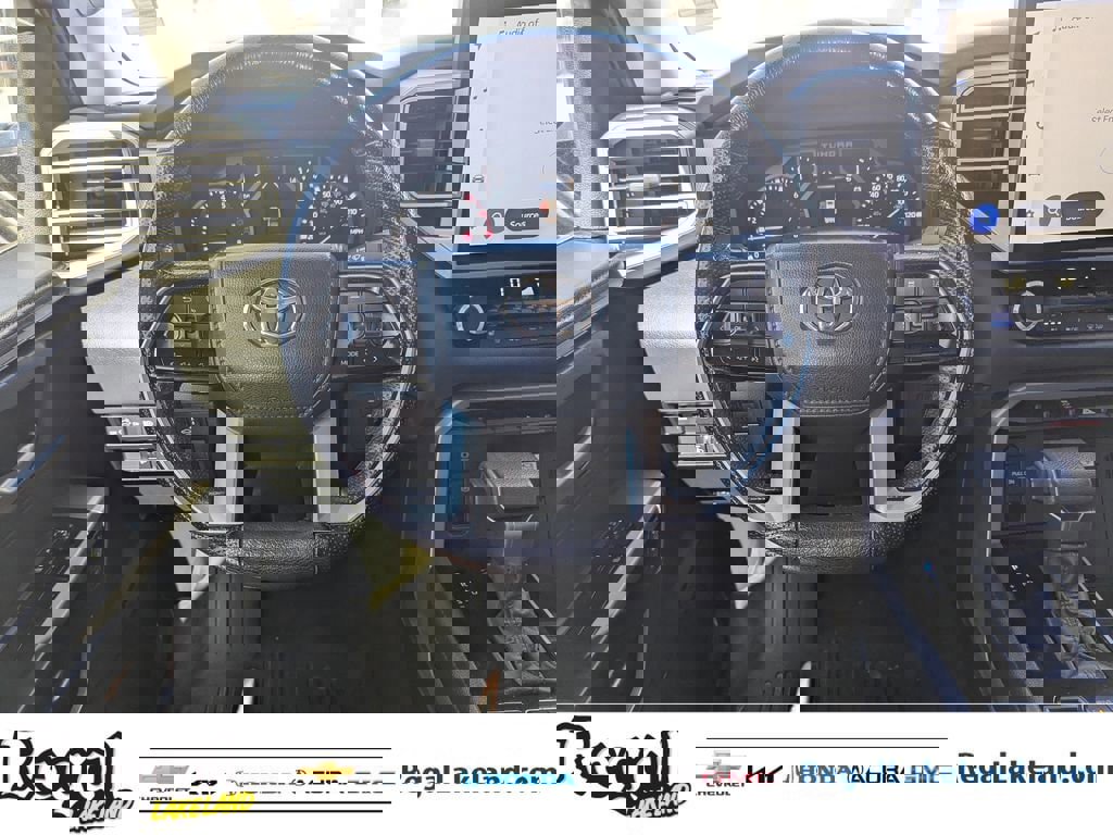 Used 2023 Toyota Tundra Limited image 11