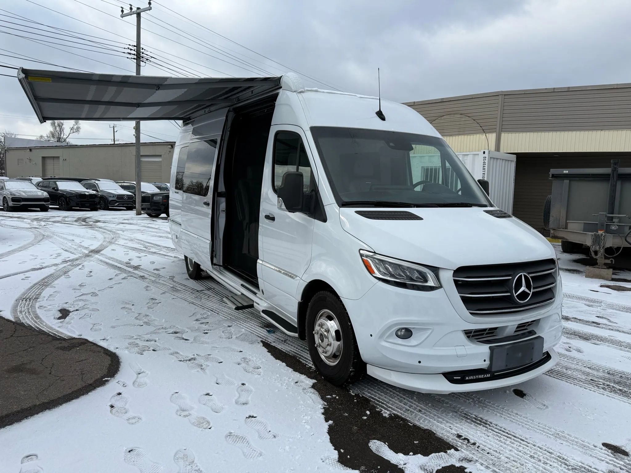 Used 2022 Mercedes-Benz Sprinter 3500 w/ Parking Package image 31