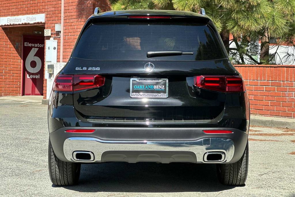 Certified 2026 Mercedes-Benz GLB 250 image 5