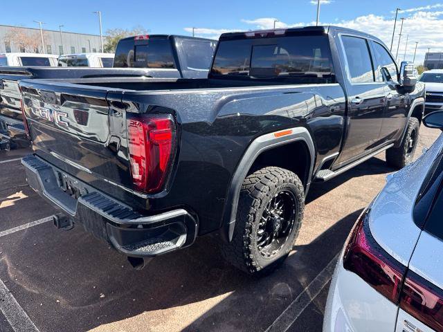Used 2023 GMC Sierra 2500 Denali w/ Denali Black Diamond Edition AWD/4WD image 6