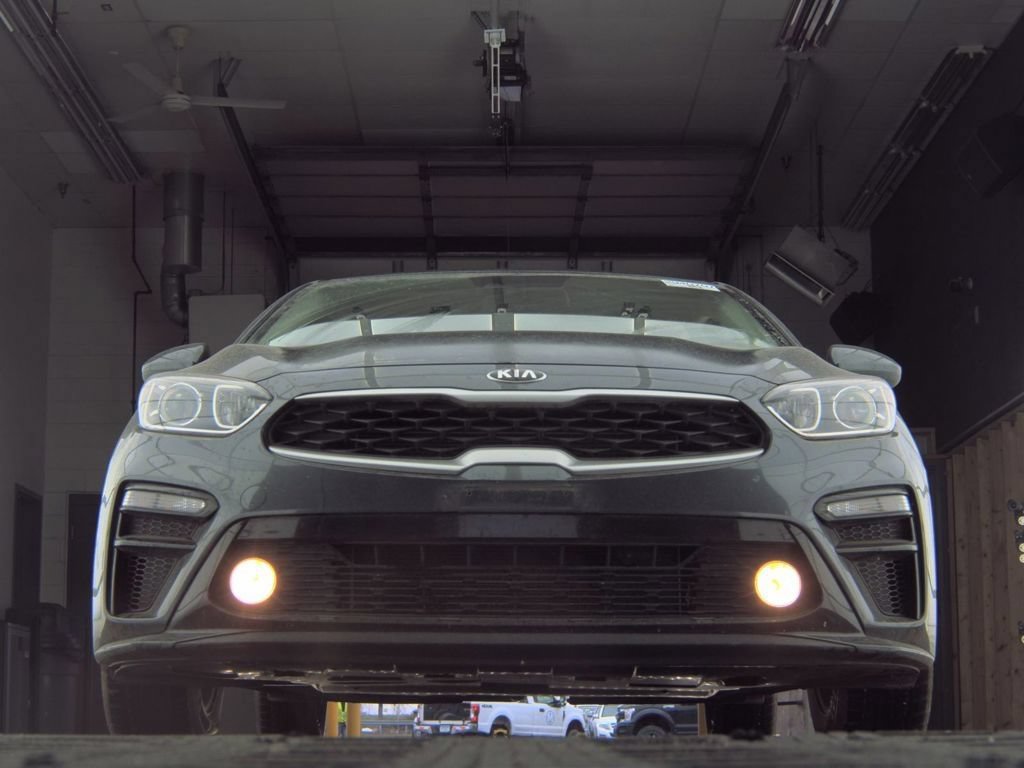 Used 2020 Kia Forte LXS FWD image 5