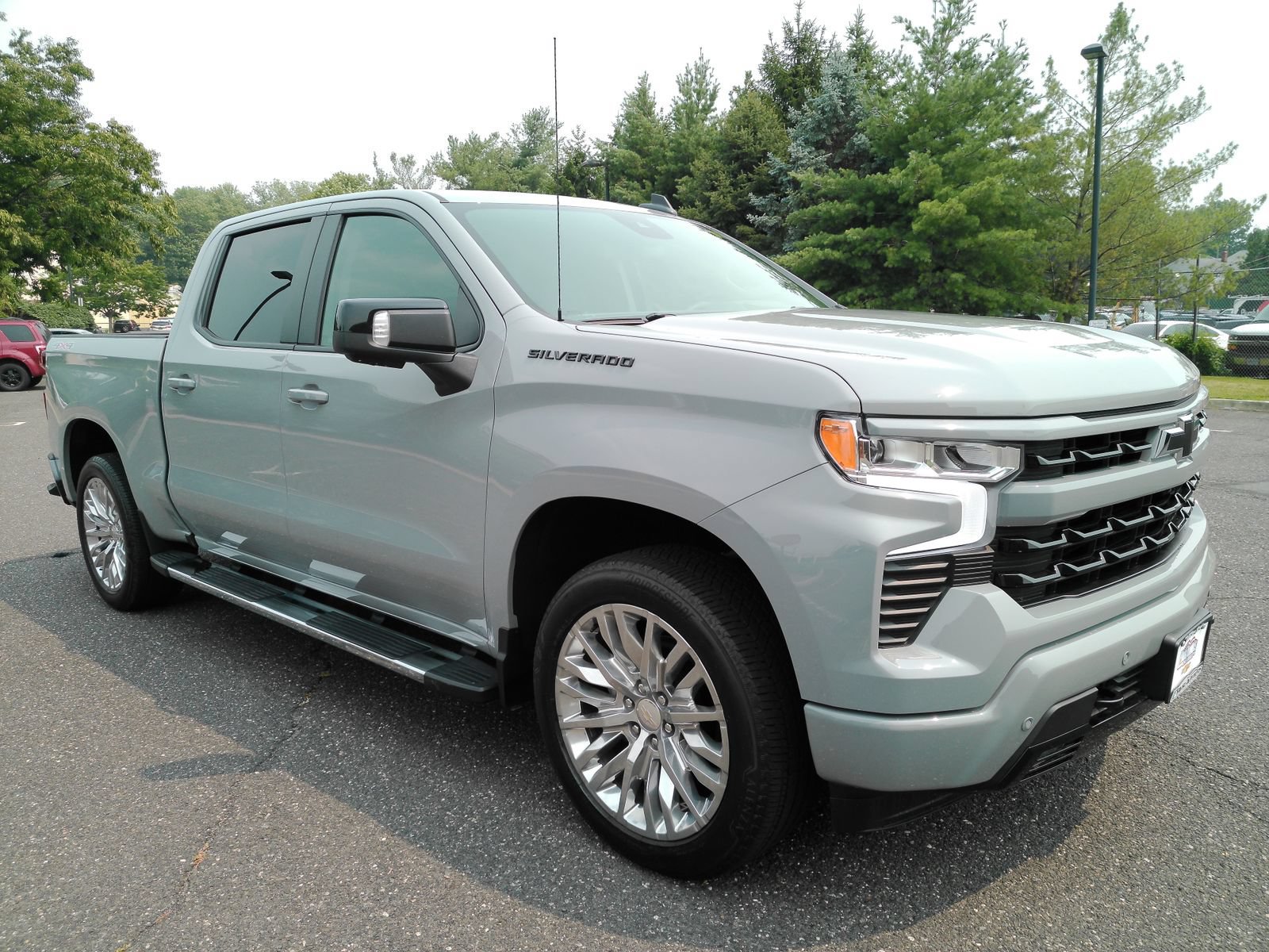 Certified 2024 Chevrolet Silverado 1500 RST w/ Convenience Package II AWD/4WD image 2